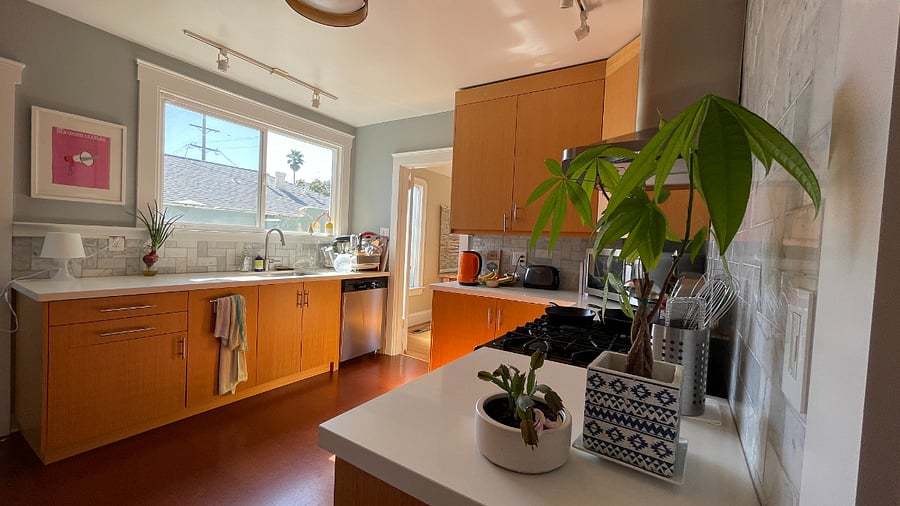 Furnished Finder property 695849_1 photo 2