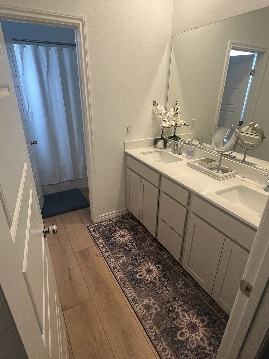 Furnished Finder property 695851_1 photo 33