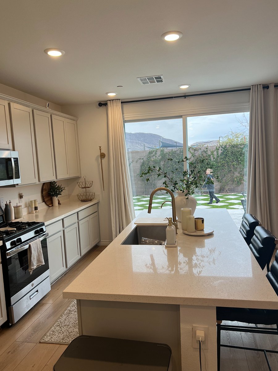 Furnished Finder property 695851_1 photo 8