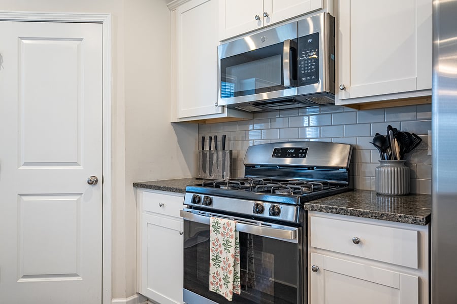 Furnished Finder property 695923_1 photo 11