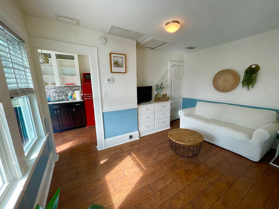 Furnished Finder property 696065_2 photo 5