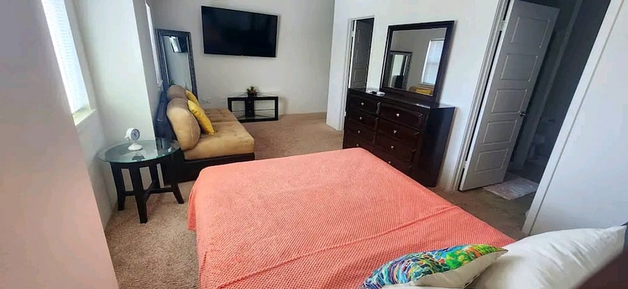 Furnished Finder property 696103_1 photo 4