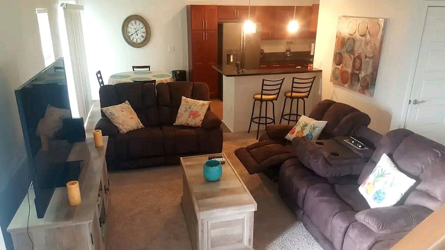 Furnished Finder property 696103_1 photo 3