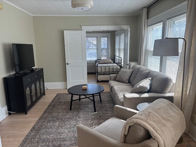 Furnished Finder property 696168_2 photo 4