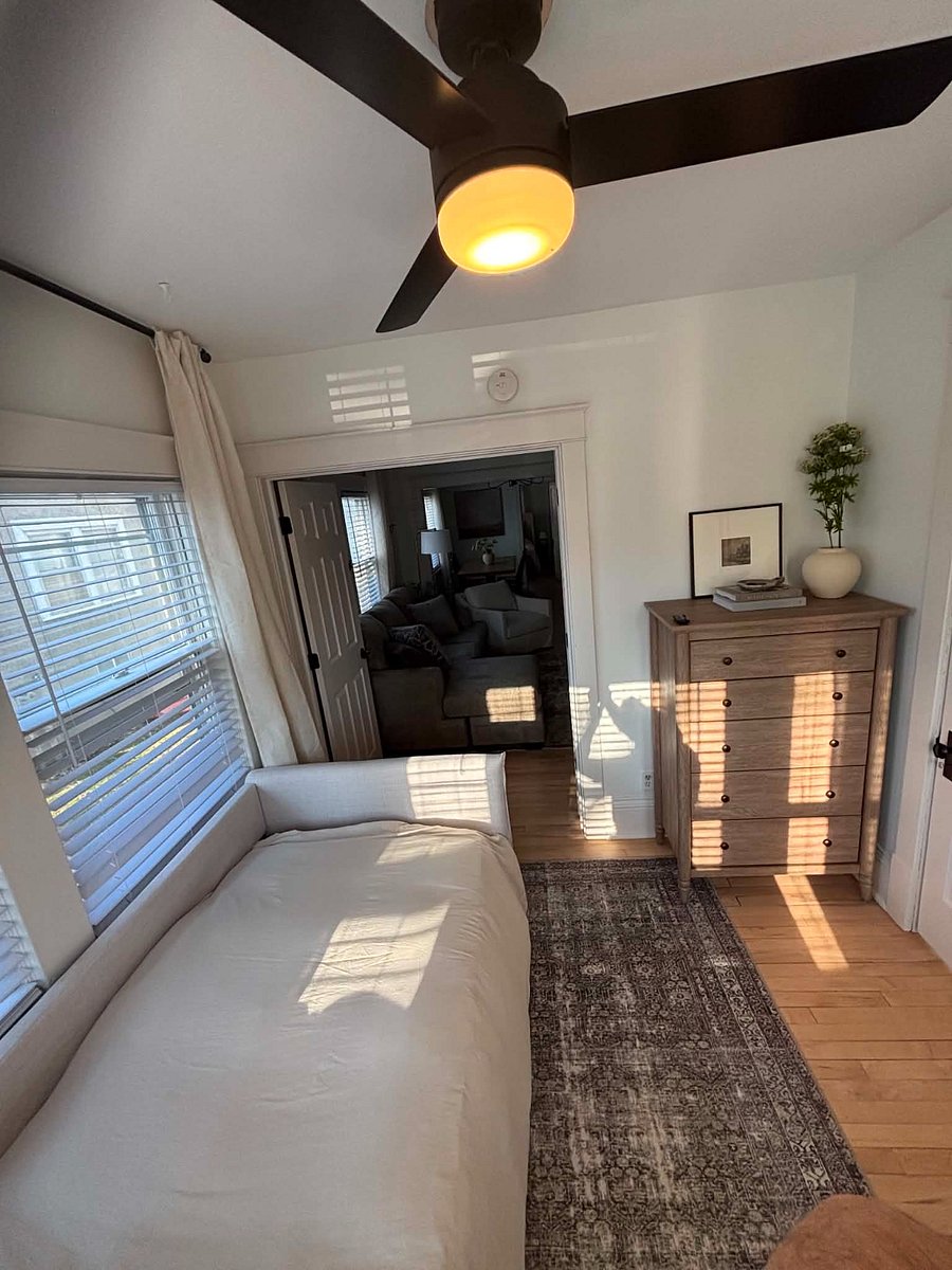 Furnished Finder property 696168_4 photo 10