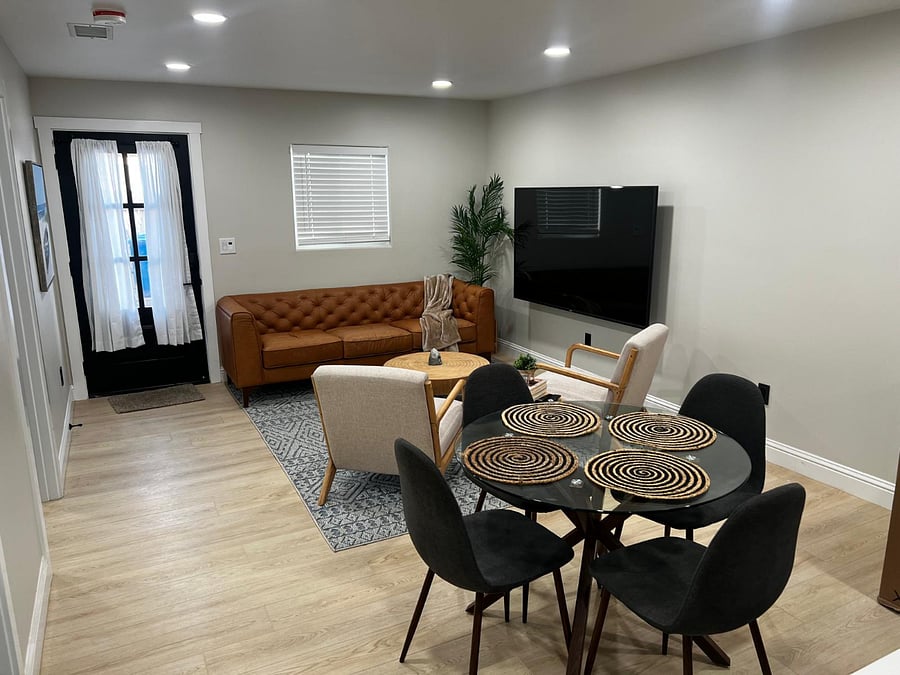 Furnished Finder property 696181_1 photo 6