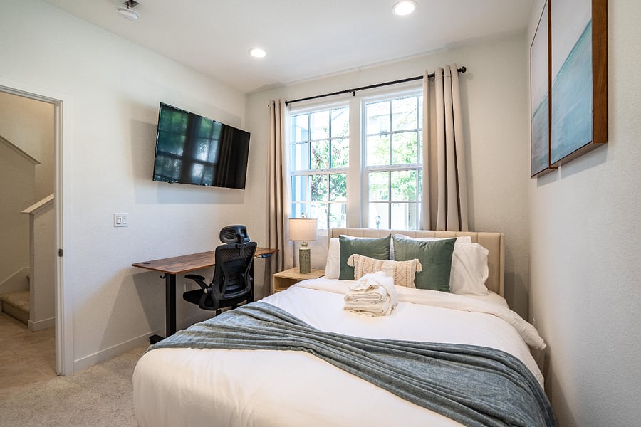 Furnished Finder property 696236_1 photo 10