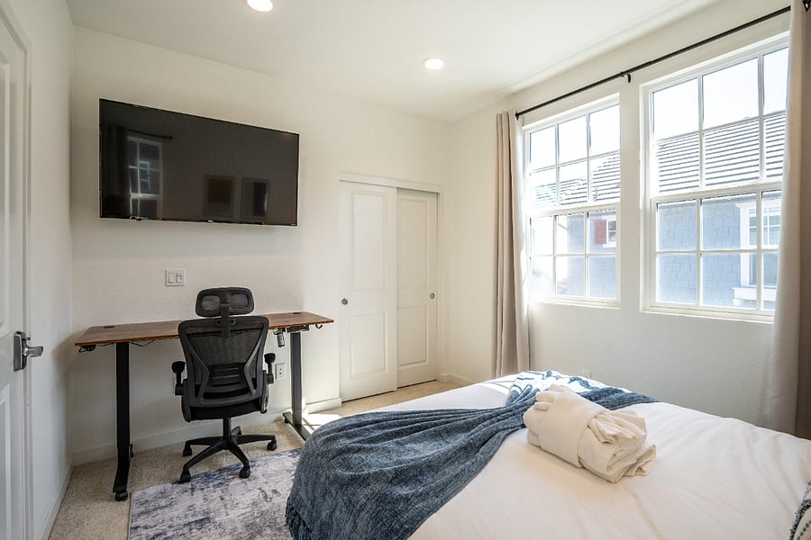 Furnished Finder property 696236_1 photo 26