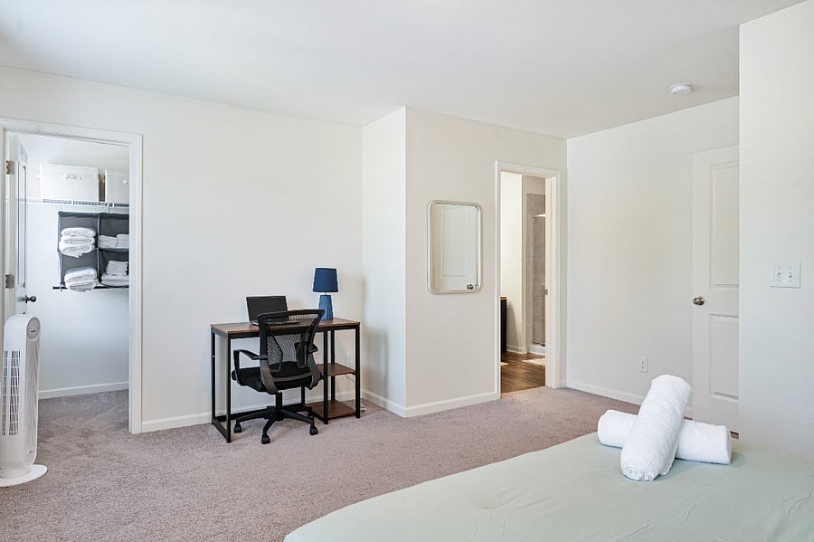 Furnished Finder property 696245_1 photo 13