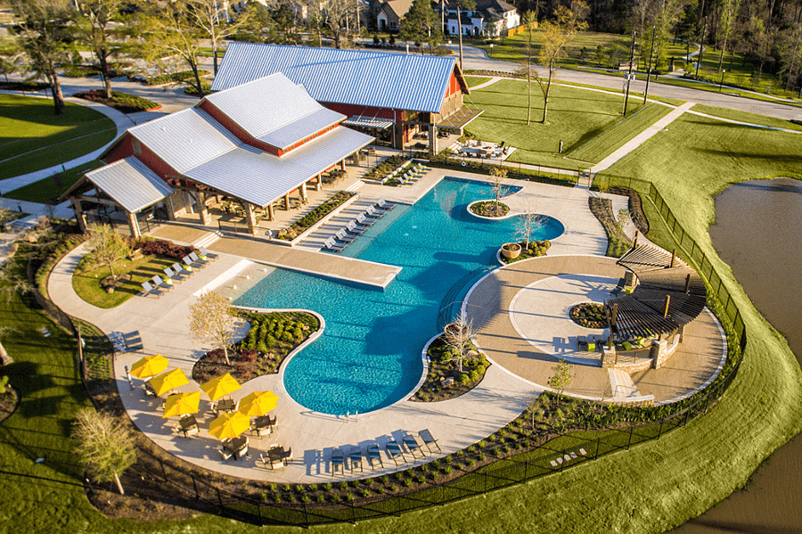 THE RETREAT, 7.5 acres of fun featuring a 9,400-sq.-ft. clubhouse and resort-style amenities.