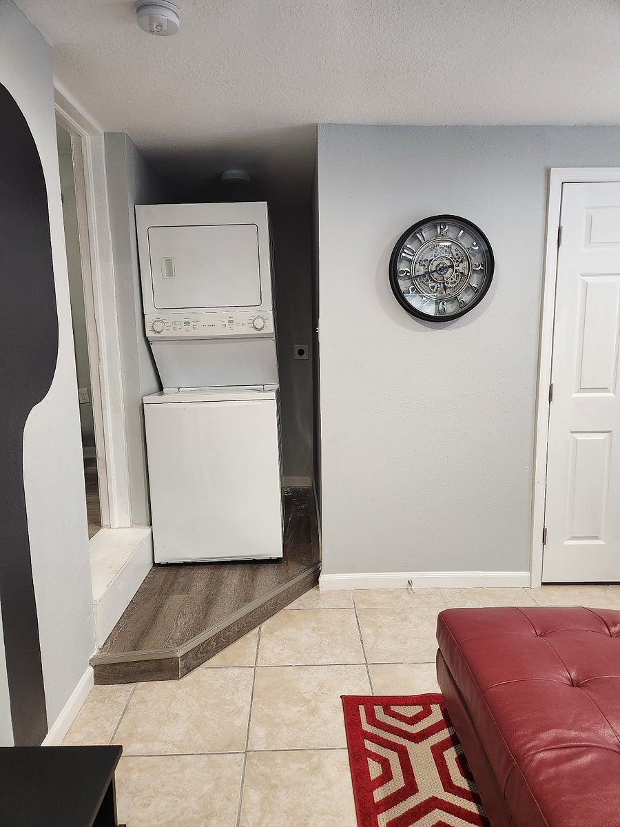 Furnished Finder property 696290_1 photo 8