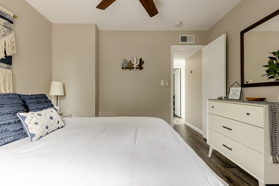 Furnished Finder property 696305_1 photo 11