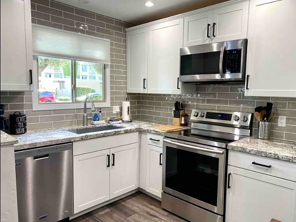 Furnished Finder property 696305_1 photo 3