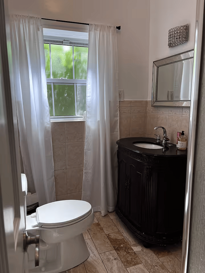 Furnished Finder property 696328_1 photo 9