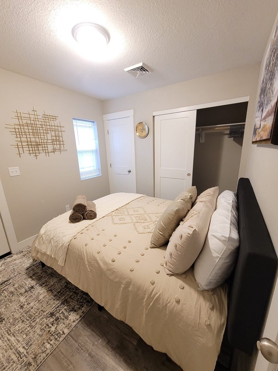 Furnished Finder property 696344_1 photo 12