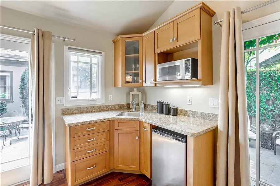 Furnished Finder property 696398_1 photo 6