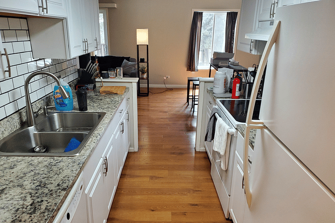 Furnished Finder property 696407_1 photo 5