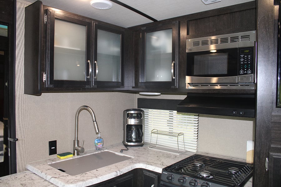 Furnished Finder property 696416_1 photo 3