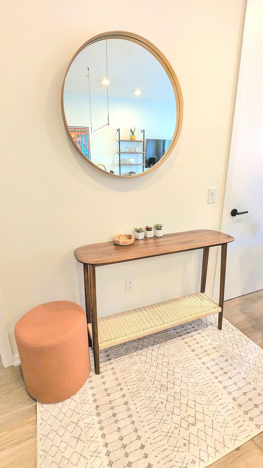 Furnished Finder property 696449_1 photo 28