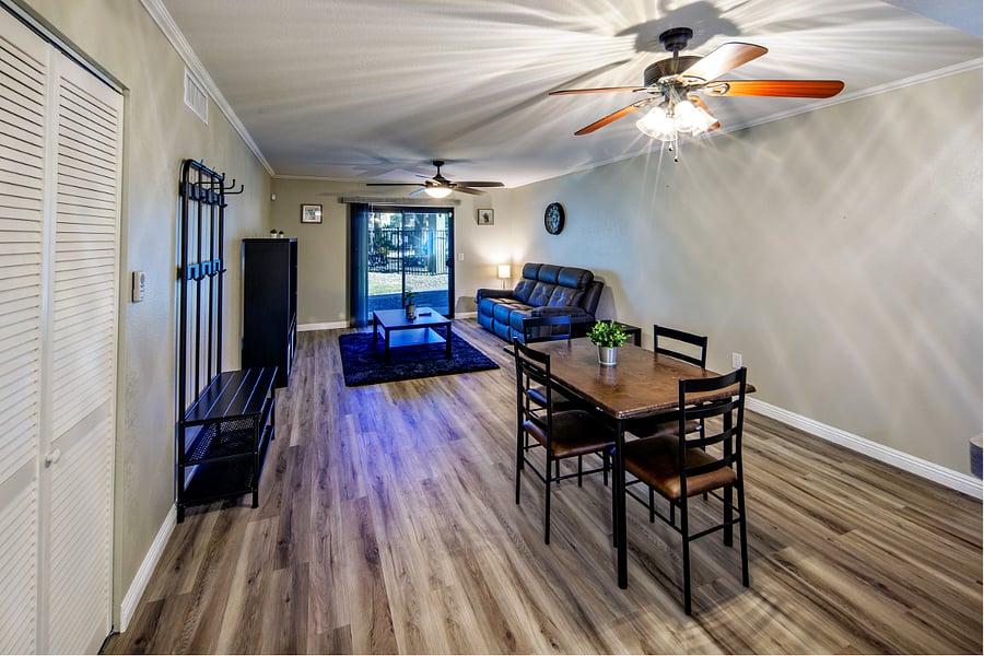 Dining/living room