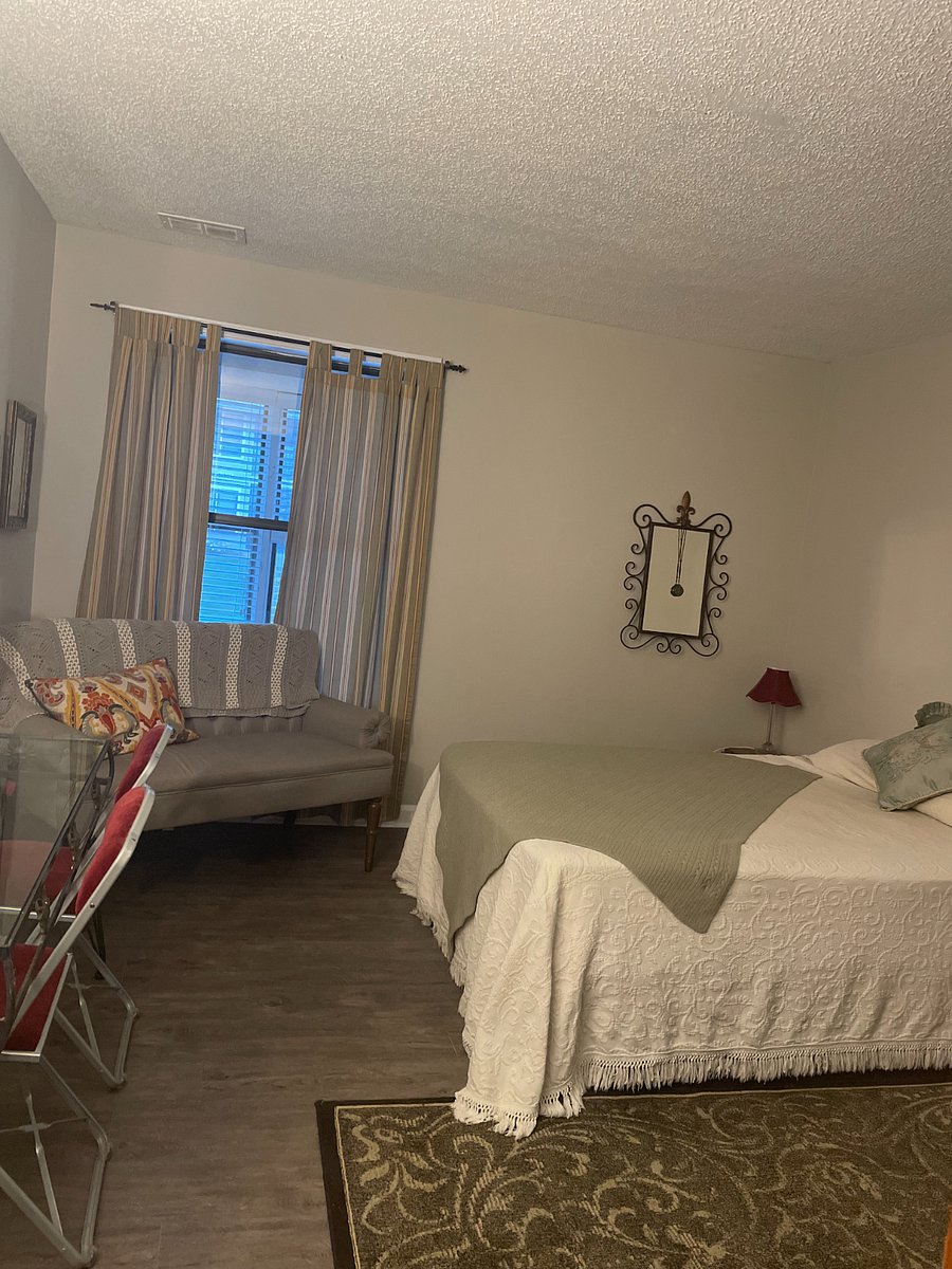 Furnished Finder property 696530_1 photo 9
