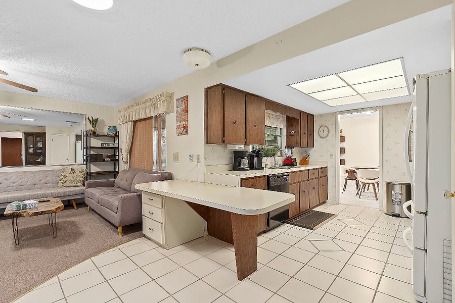 Furnished Finder property 696550_1 photo 9