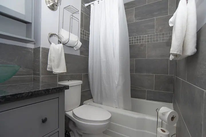Upstairs bathroom

