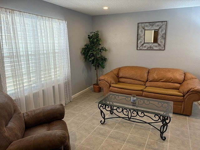 Furnished Finder property 696644_1 photo 6