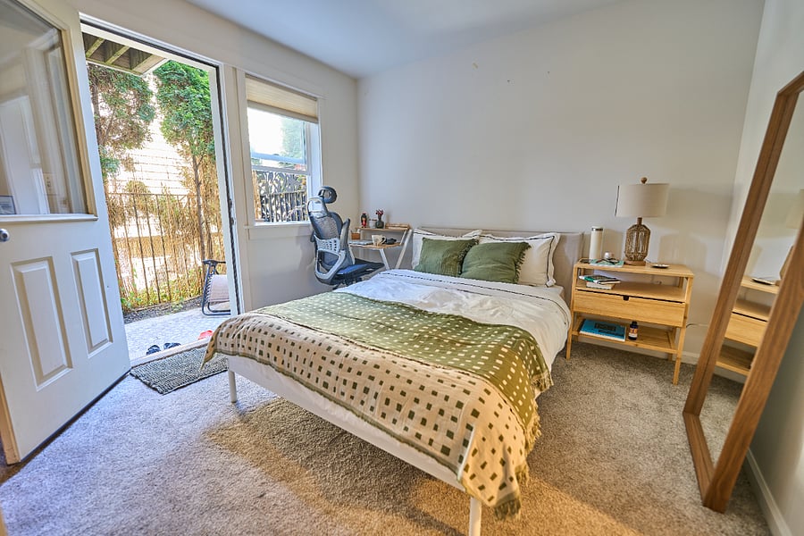 Furnished Finder property 696680_1 photo 2