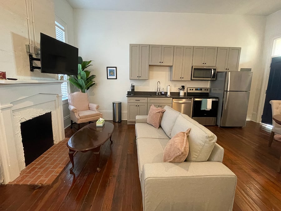 Furnished Finder property 696688_2 photo 3