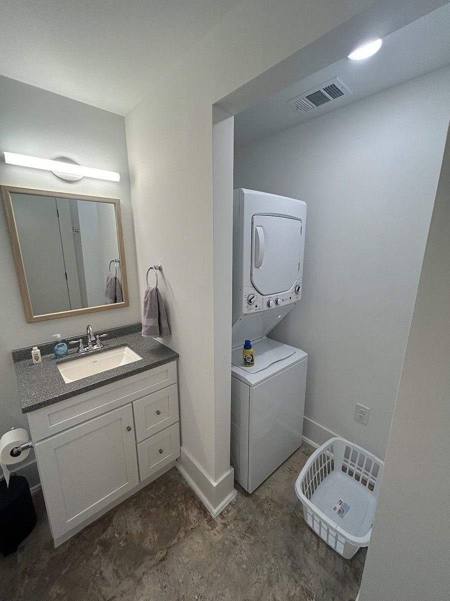 Furnished Finder property 696688_4 photo 6