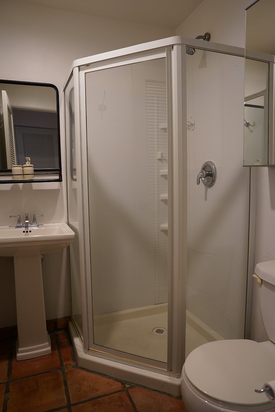 Furnished Finder property 696705_1 photo 11