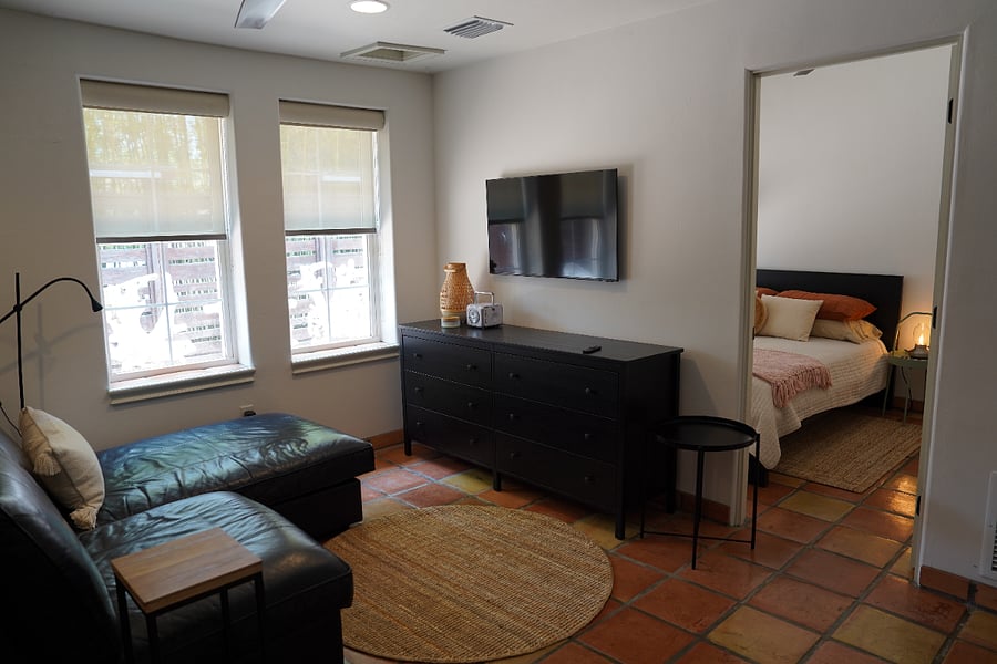 Furnished Finder property 696705_1 photo 5