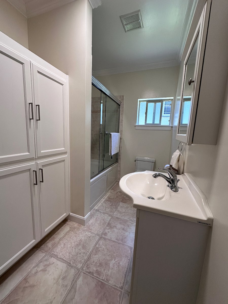 Furnished Finder property 696762_1 photo 14