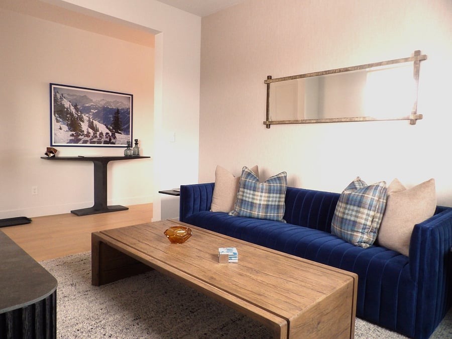 Front room lounge area