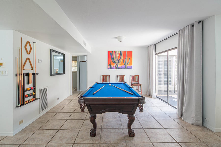 Pool table