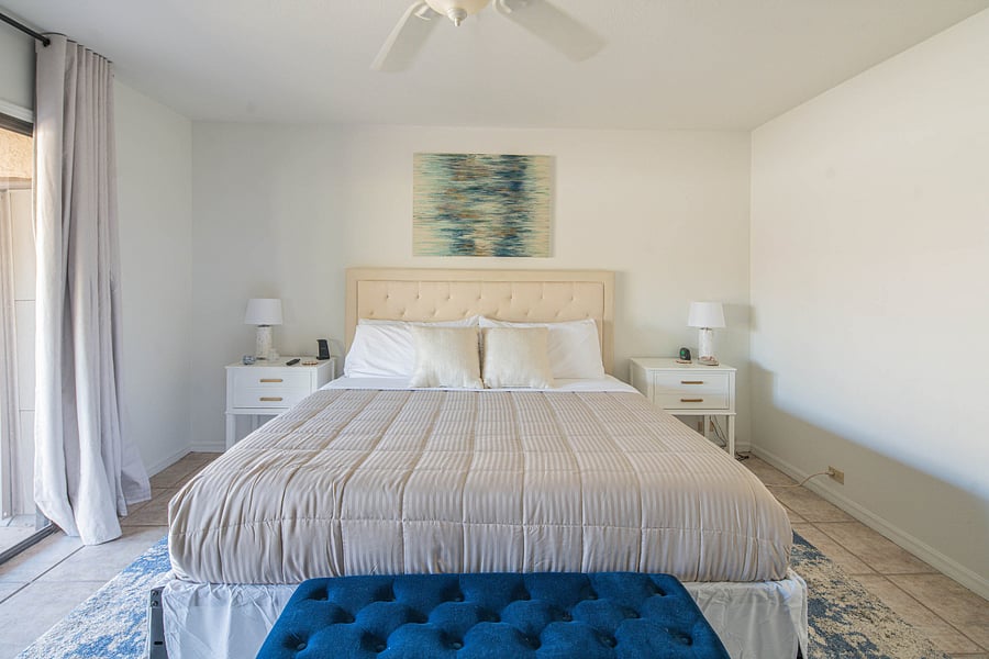 Main floor master suite, king bed