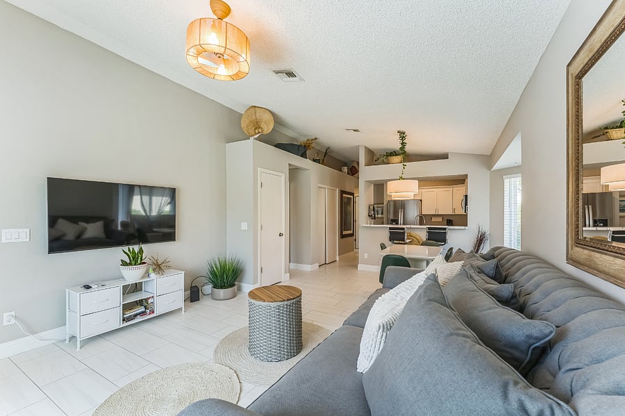 Furnished Finder property 696783_1 photo 3