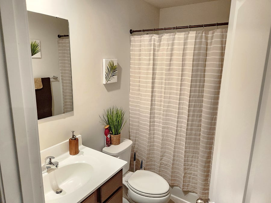 Guest bathroom located in hallway on Level 3