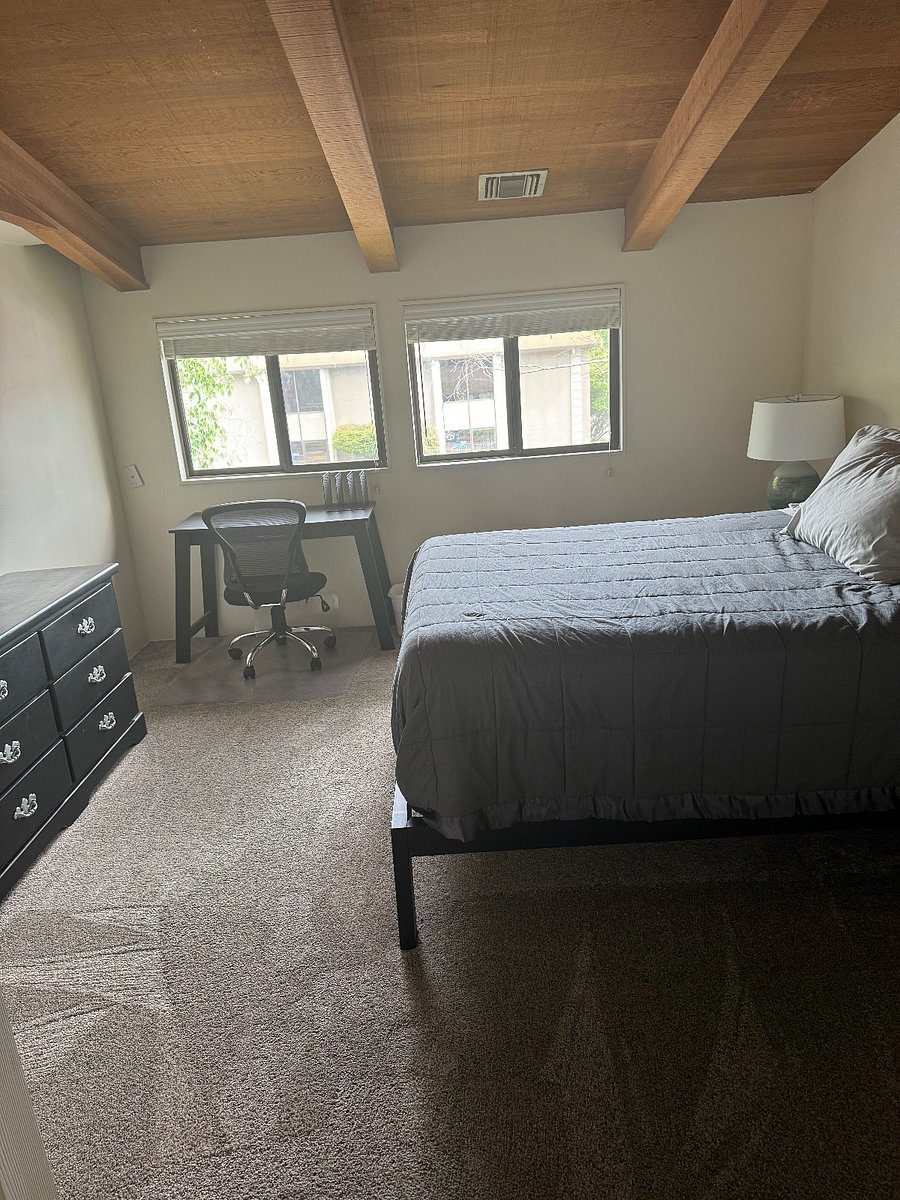 Furnished Finder property 696852_1 photo 4