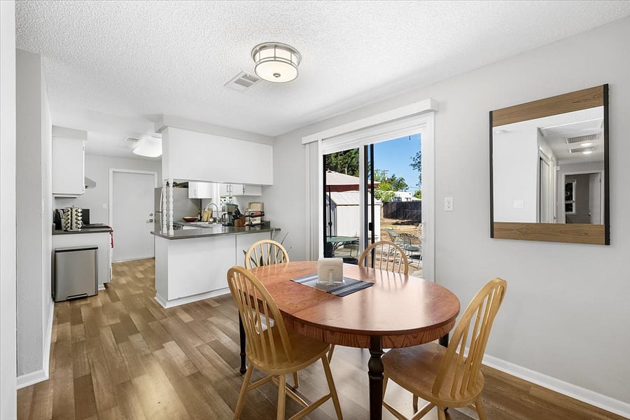 Furnished Finder property 696932_1 photo 4