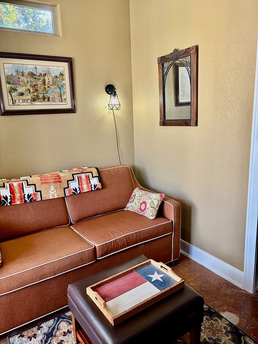 Furnished Finder property 697062_2 photo 8