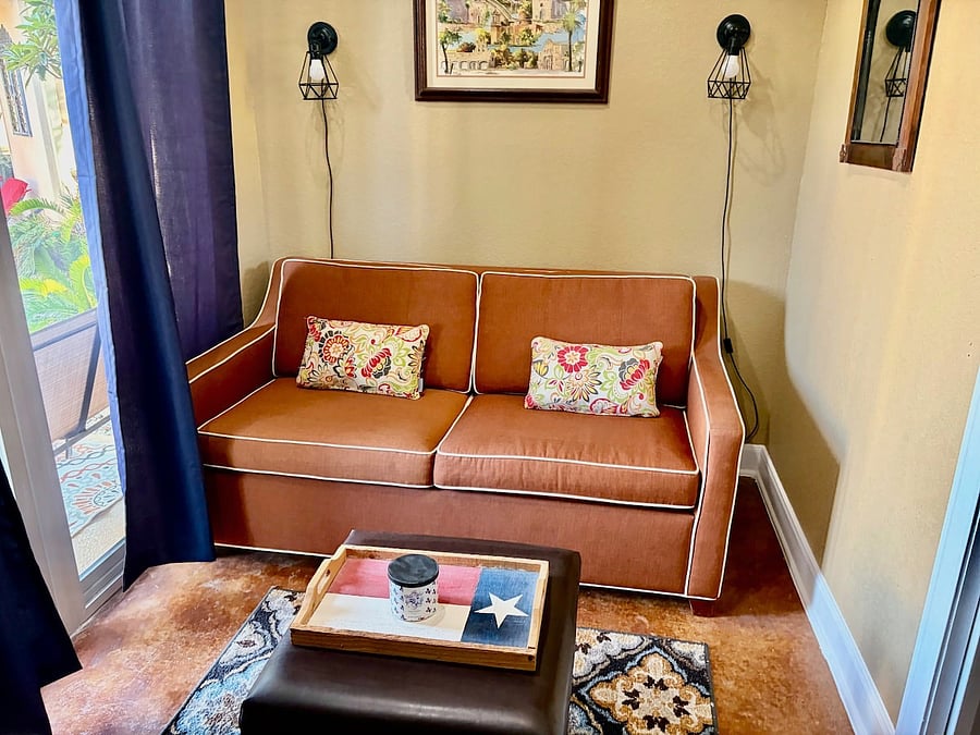 Furnished Finder property 697062_2 photo 5