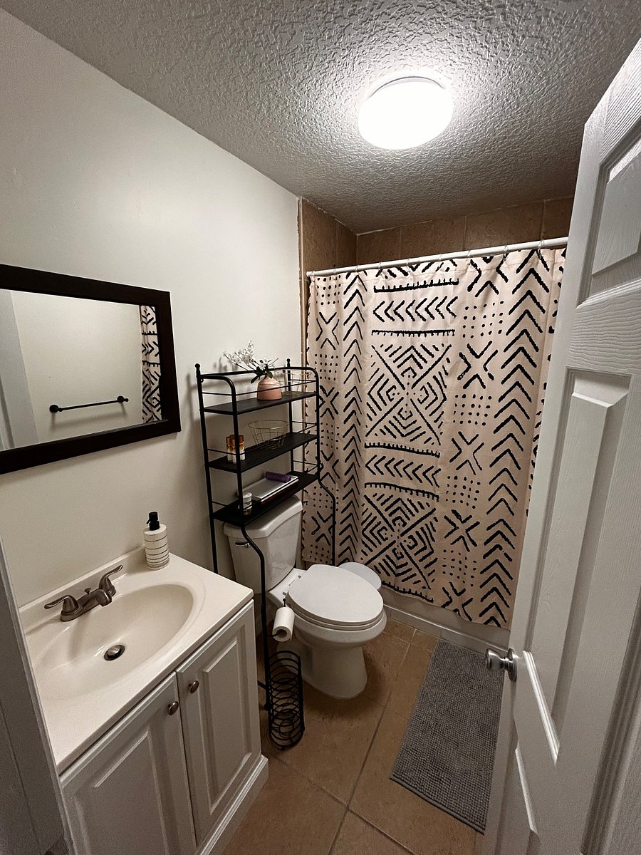 Furnished Finder property 697074_1 photo 12