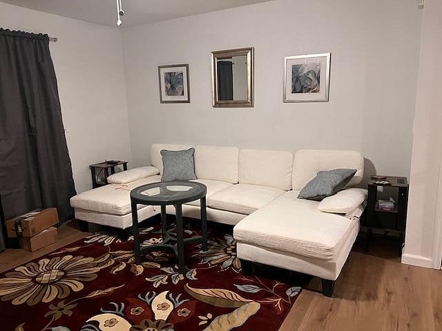 Furnished Finder property 697107_1 photo 5