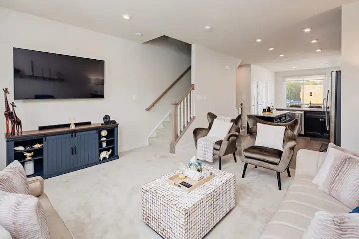 Furnished Finder property 697108_1 photo 8