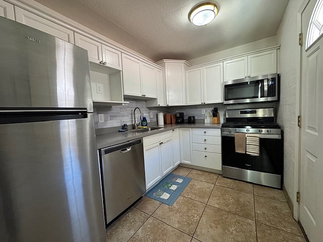 Furnished Finder property 697193_1 photo 3
