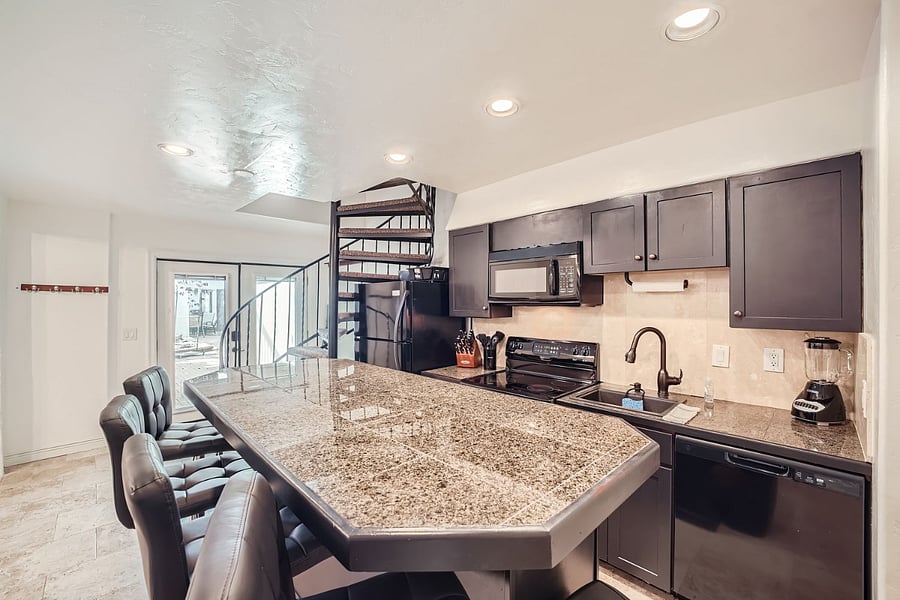Furnished Finder property 697230_1 photo 9