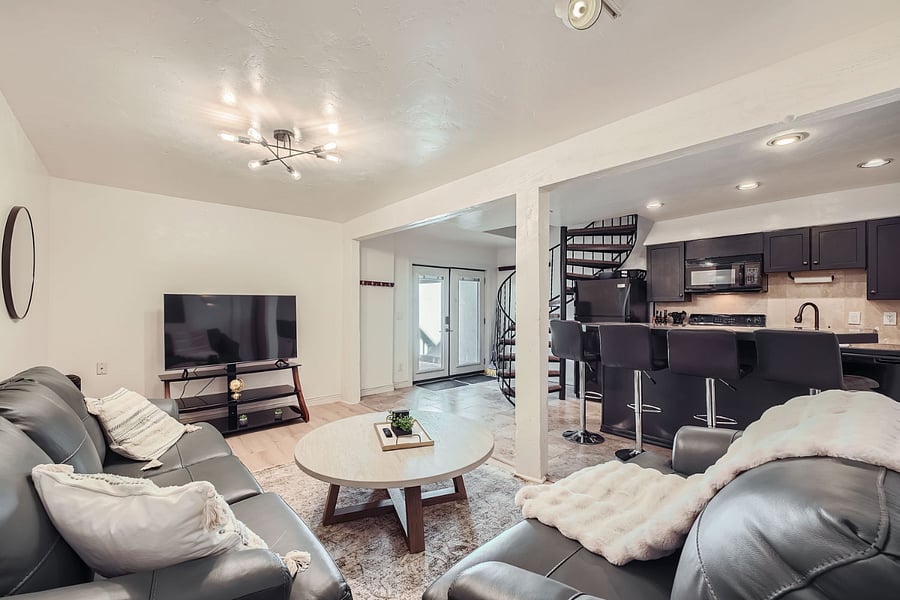 Furnished Finder property 697230_1 photo 1