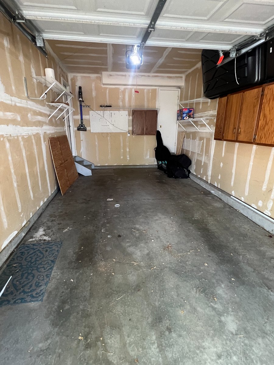 Single car garage